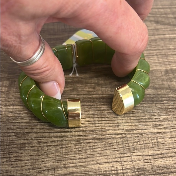 Piper K | Green & Gold Bracelet ✨ - Picture 8 of 8